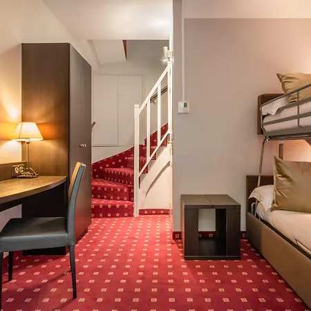 Des Deux Avenues Hotel Parigi
