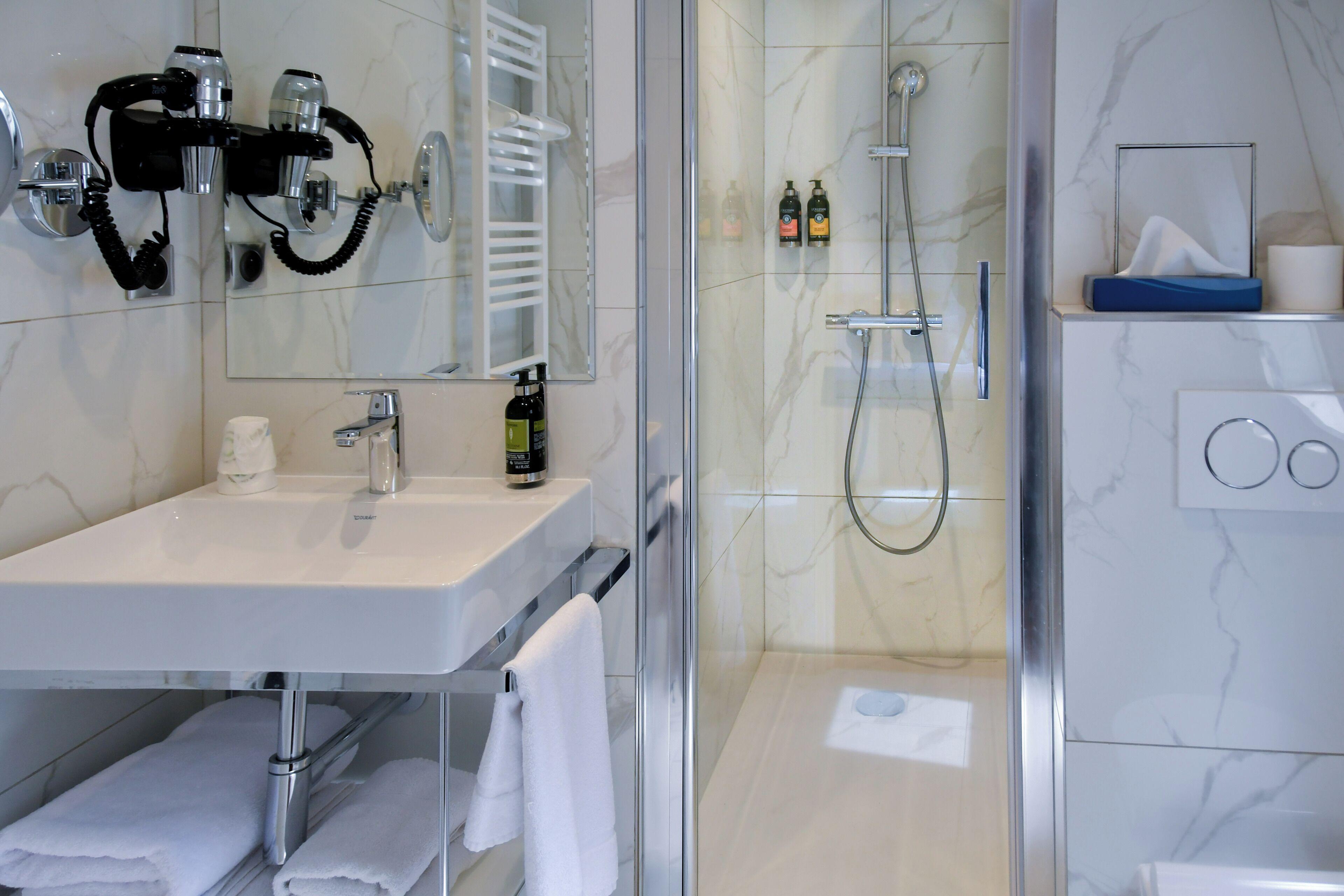 Hotel Des Deux Avenues