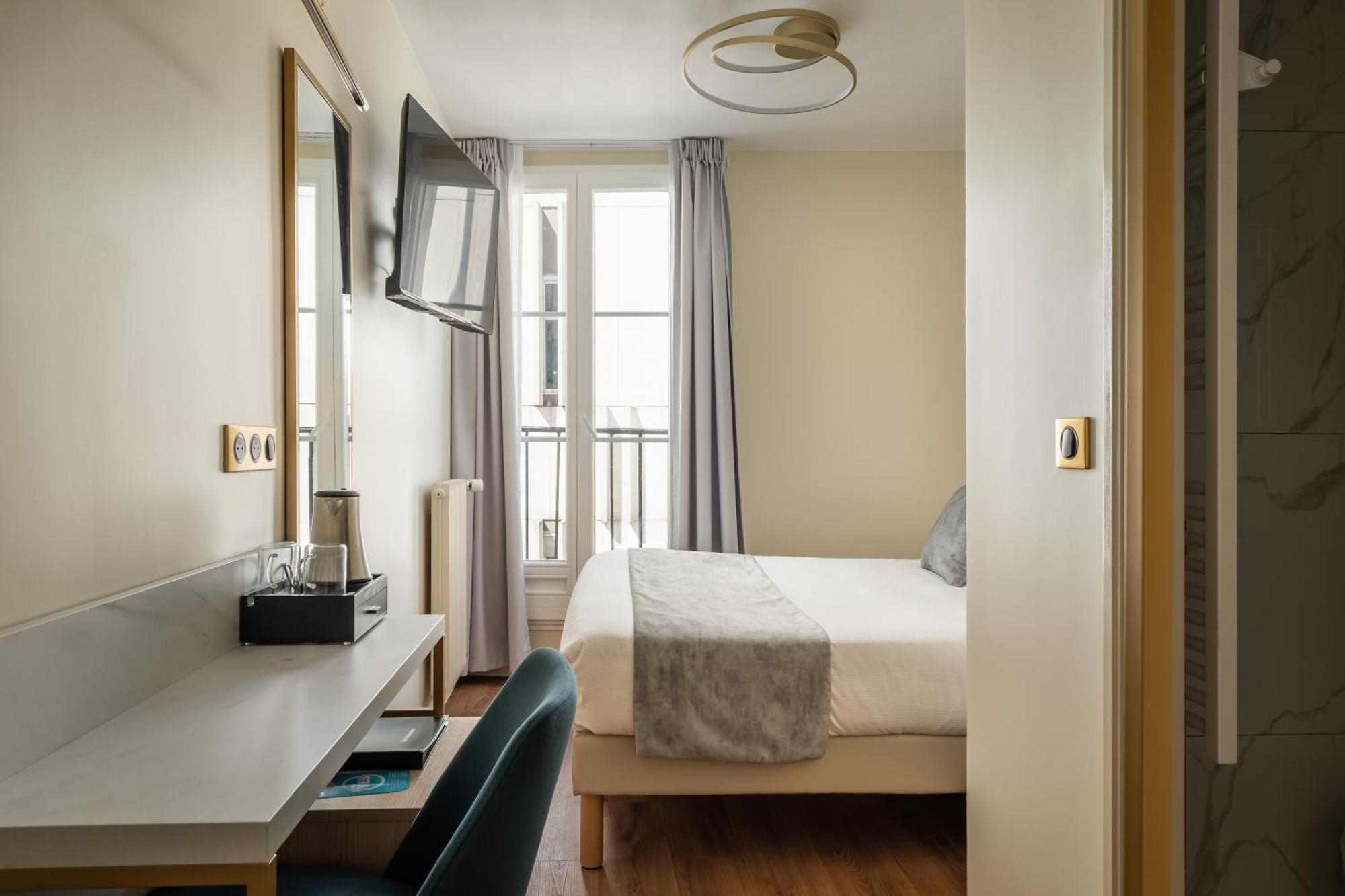 Hotel Des Deux Avenues Parigi