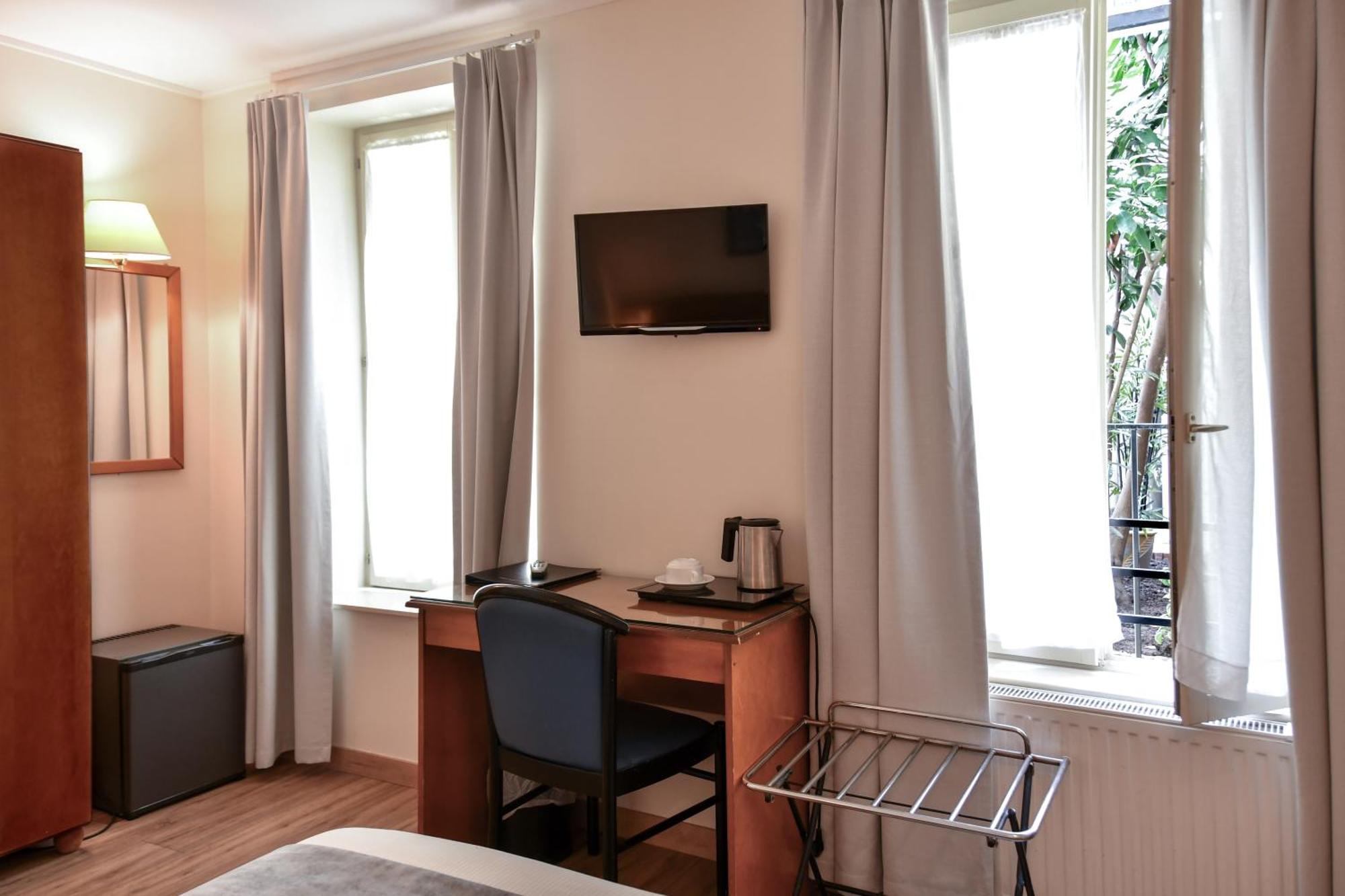 Hotel Des Deux Avenues